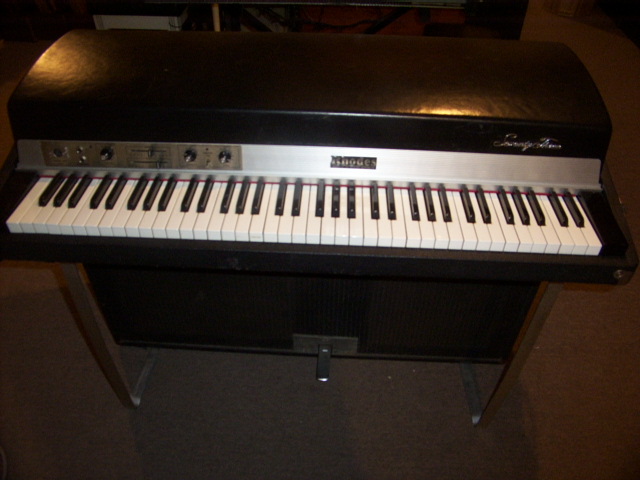 Photo annonce Piano RHODES 73 MARK I suitcase