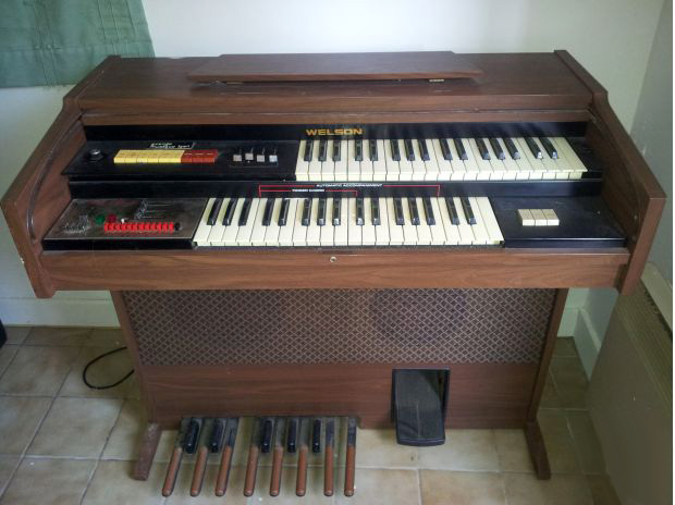 Photo : Orgue       electrique WELSON