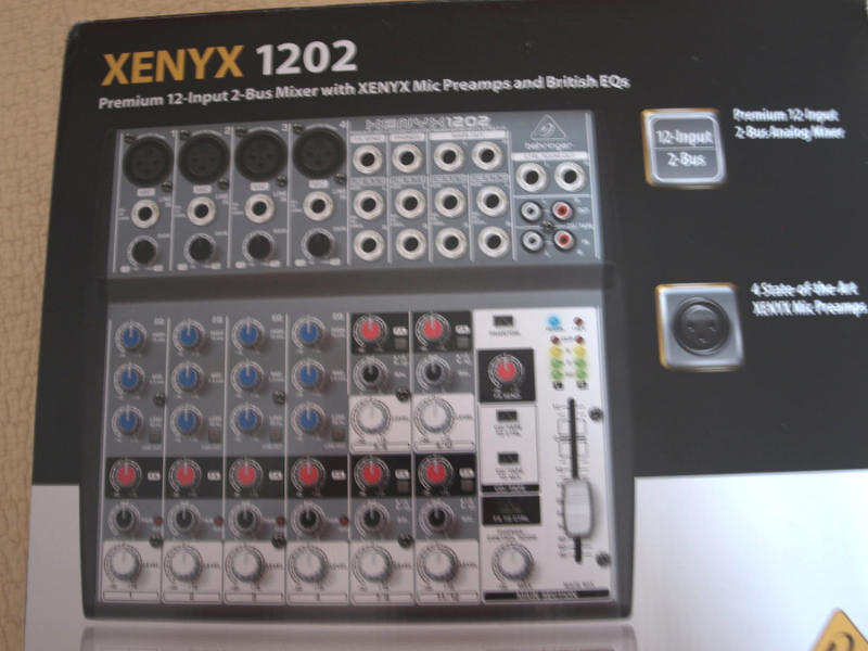 Photo : BEHRINGER XENYX 1202 Premium 12 Input 2