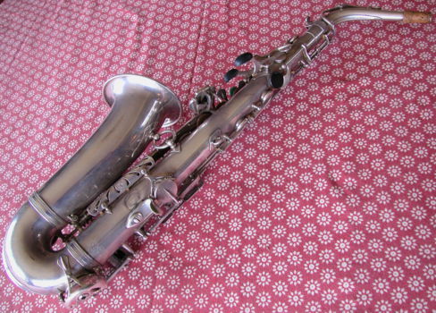 Photo : Selmer    Mark   6 Alto pas une rayure