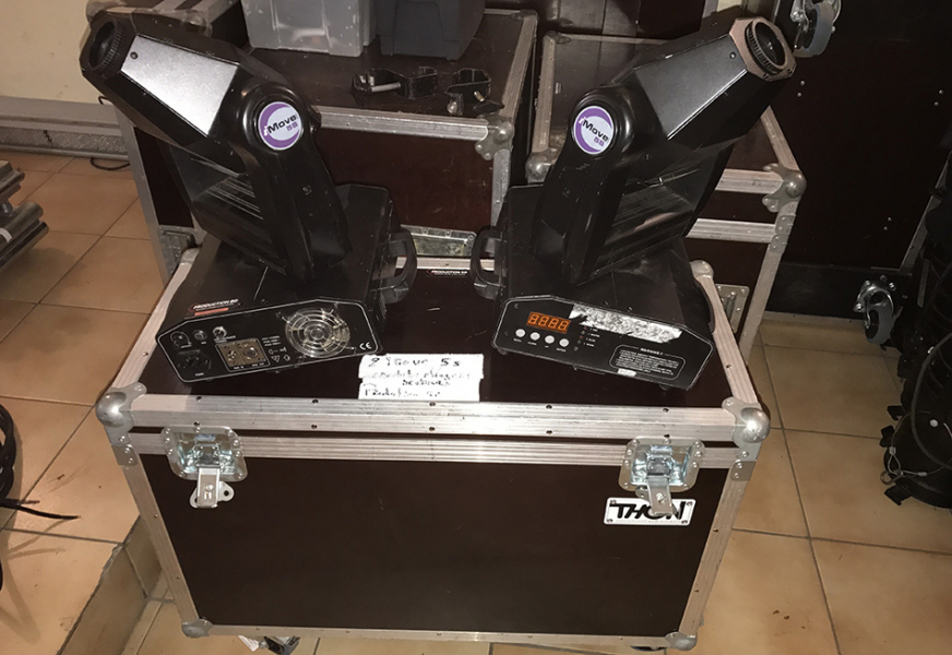 Photo : Lyre            Imove 5S HID 150 + flight case