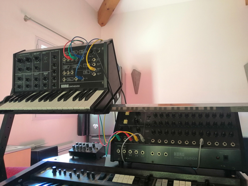 Photo : KORG      MS     10 Synthe + Sequencer KORG SQ 10