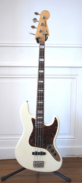 Photo : FENDER JAZZ BASS JB75 Made in Japan 2002